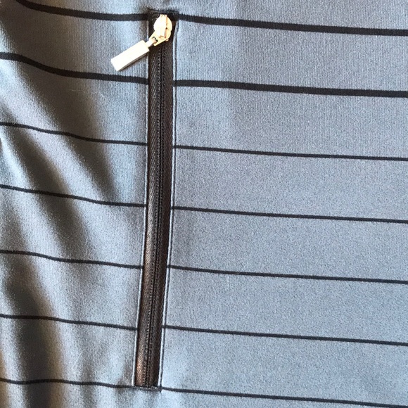 COPY - Free with a Bundle of 2 Nike Golf Fit Dry long sleeve 1/2 zipper top - Picture 3 of 6